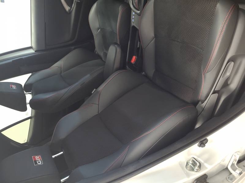 Toyota Yaris - Photo 12