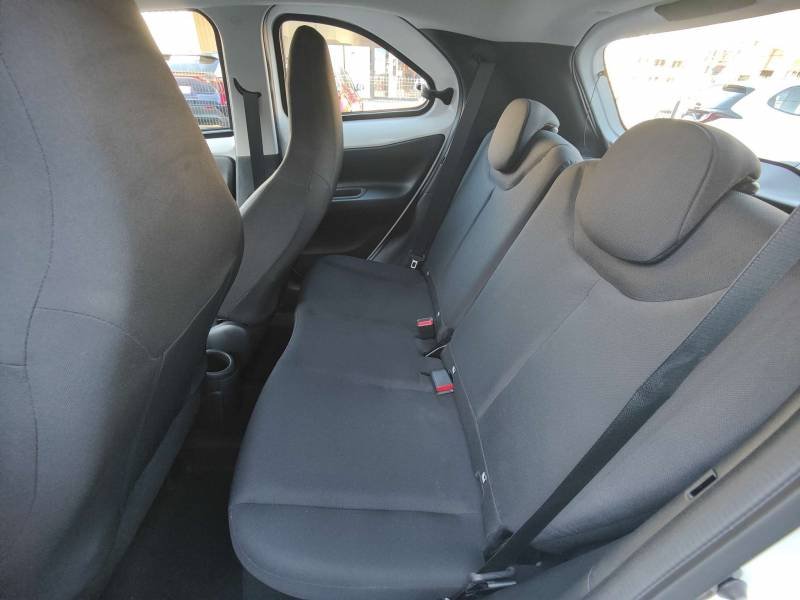 Toyota aygo x - Photo 30