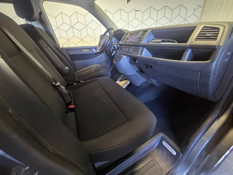 Volkswagen Caravelle - Photo 12