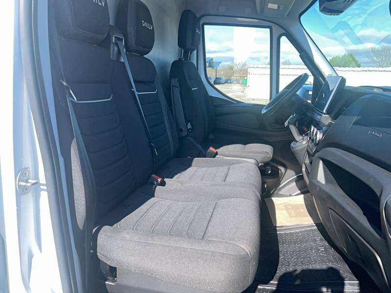 Iveco Daily - Photo 12
