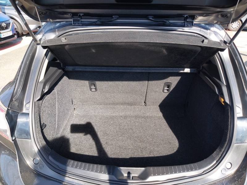 Mazda 3 - Photo 15