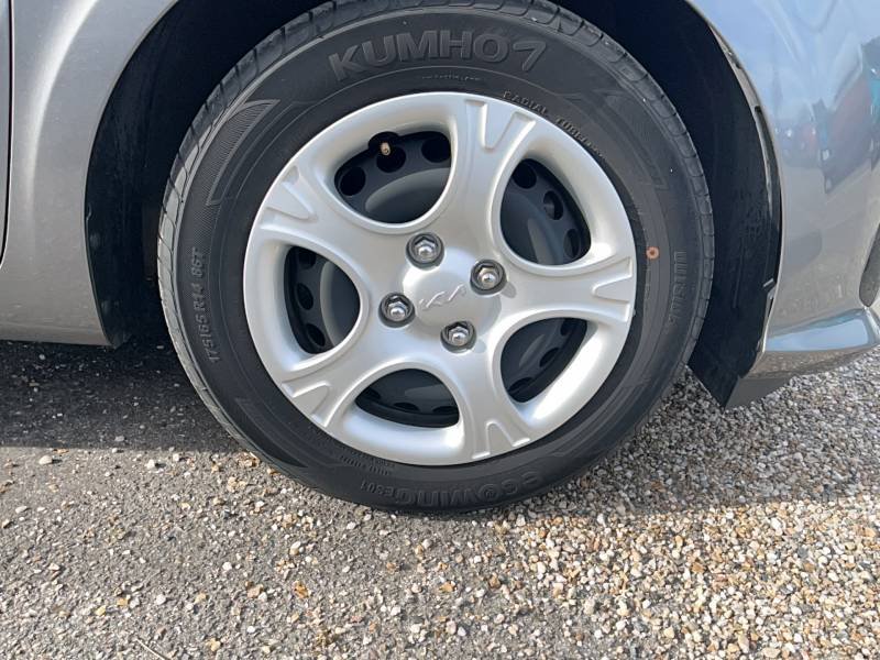 Kia Picanto - Photo 15