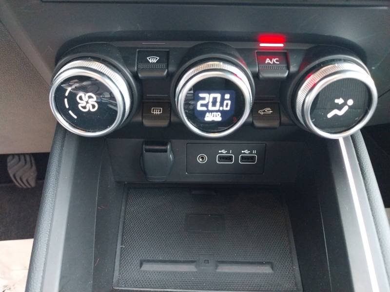 Renault Clio - Photo 32