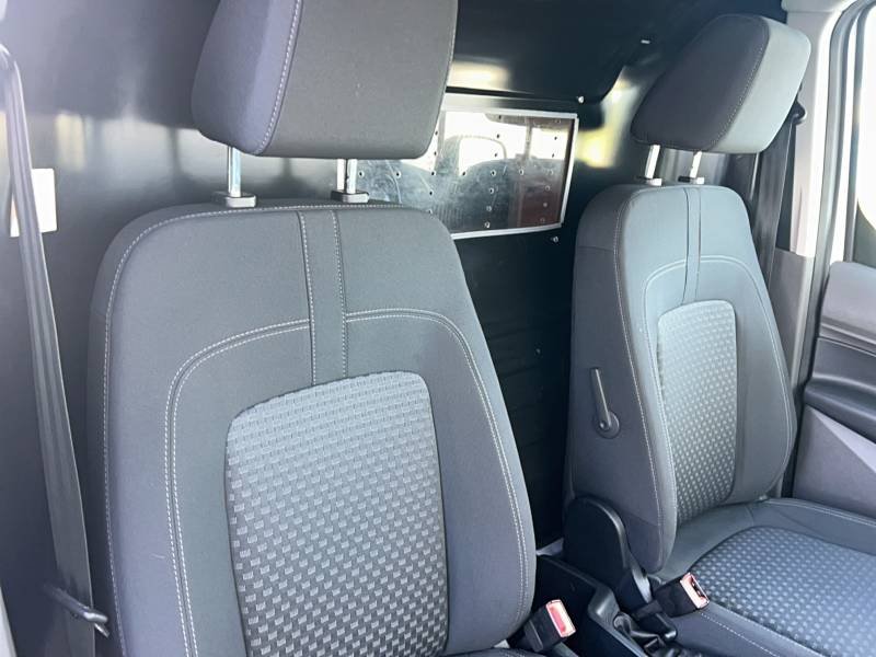 Ford Transit Connect - Photo 16