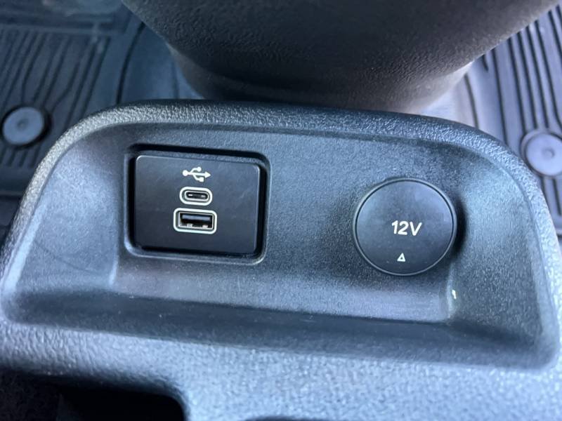 Ford Transit Connect - Photo 20