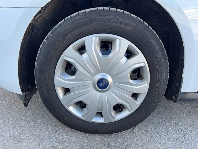 Ford Transit Connect - Photo 9