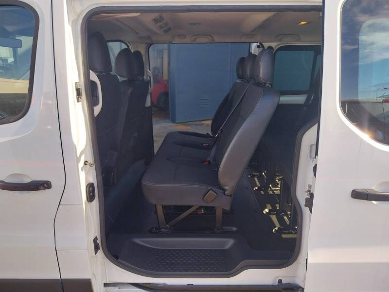 Nissan NV300 - Photo 13