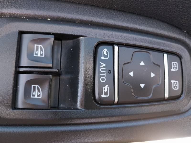 Nissan NV300 - Photo 16