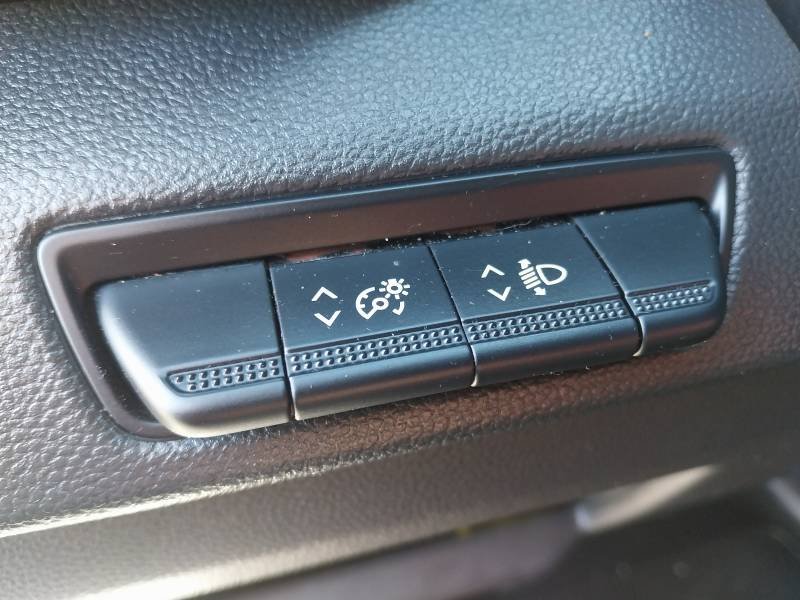 Nissan NV300 - Photo 17