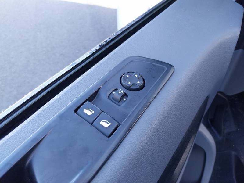 Opel Vivaro - Photo 17