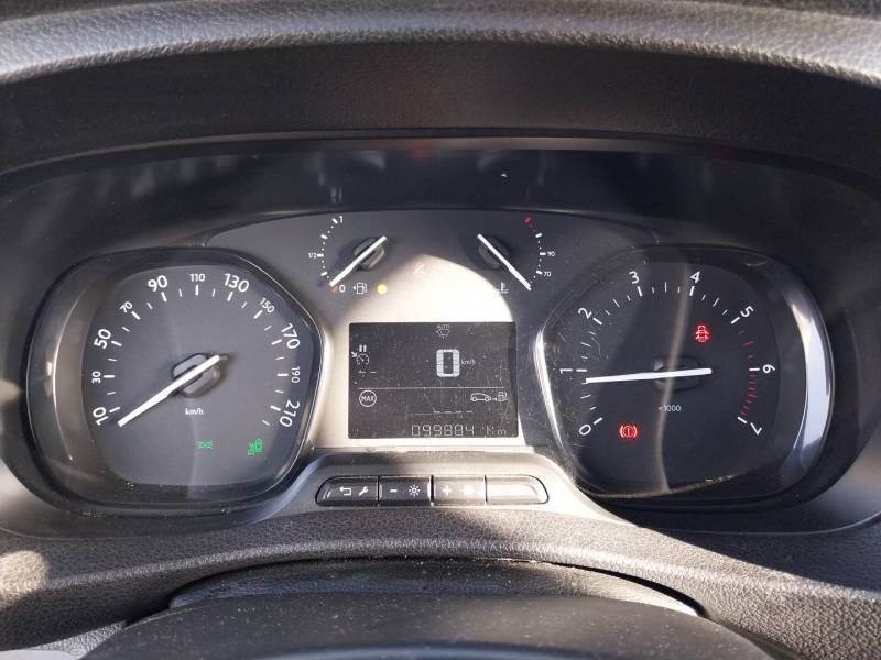 Opel Vivaro - Photo 21