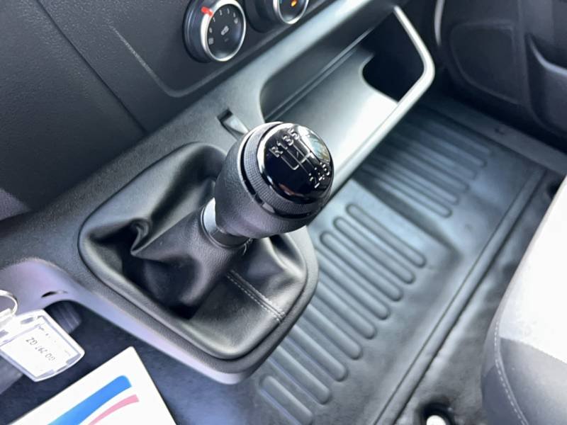 Renault Master - Photo 38