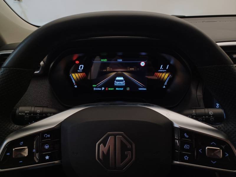 MG ZS - Photo 21