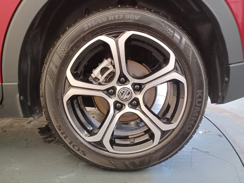 MG ZS - Photo 8