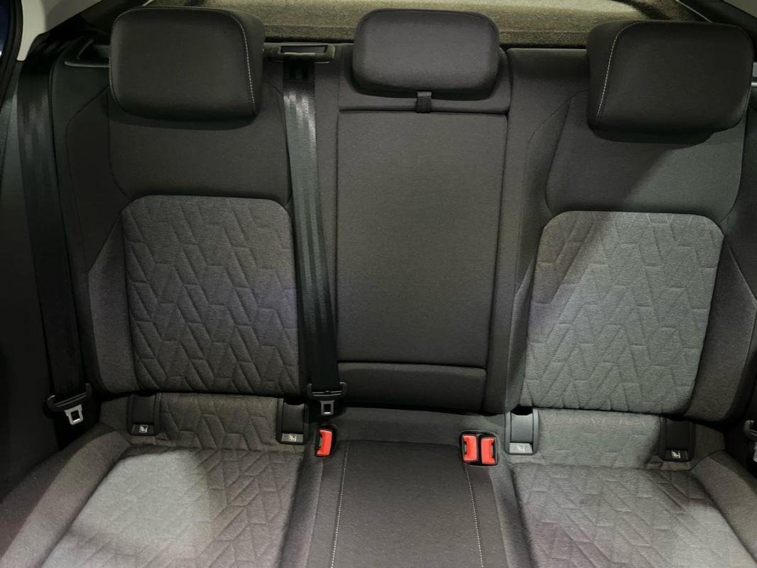 Volkswagen Golf - Photo 22