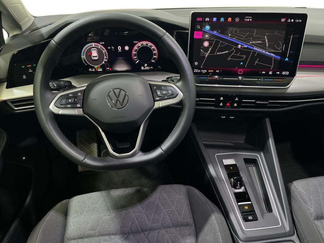 Volkswagen Golf - Photo 24