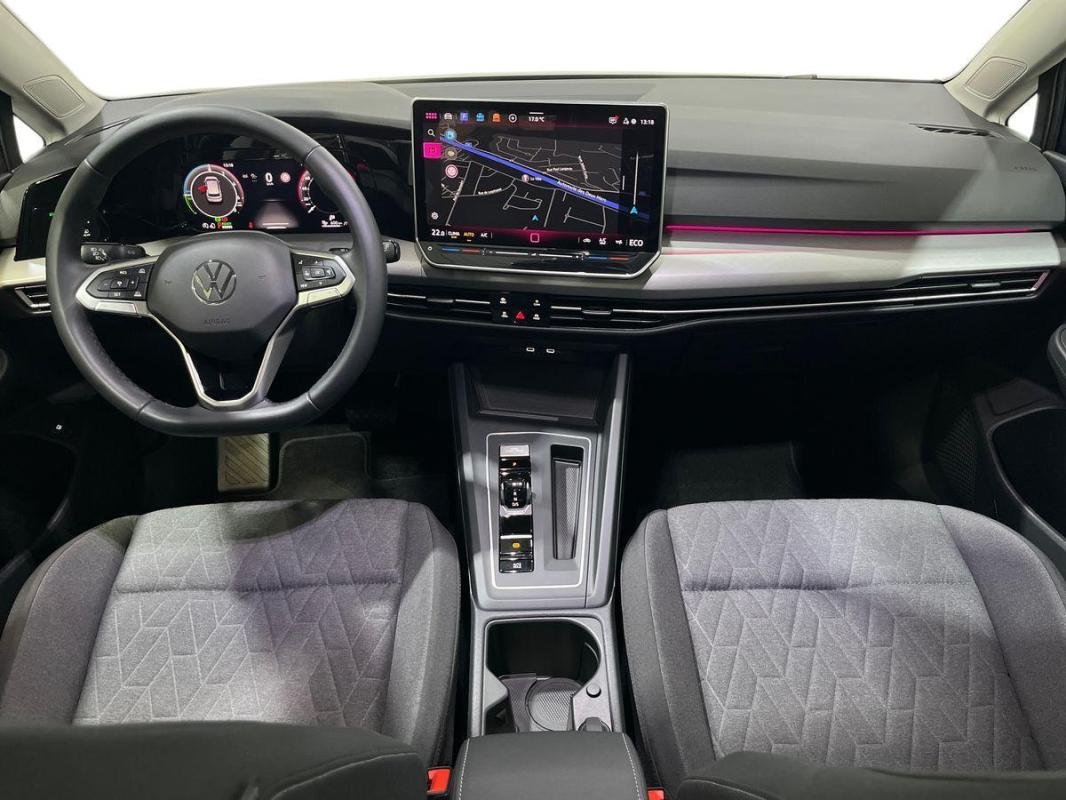 Volkswagen Golf - Photo 8