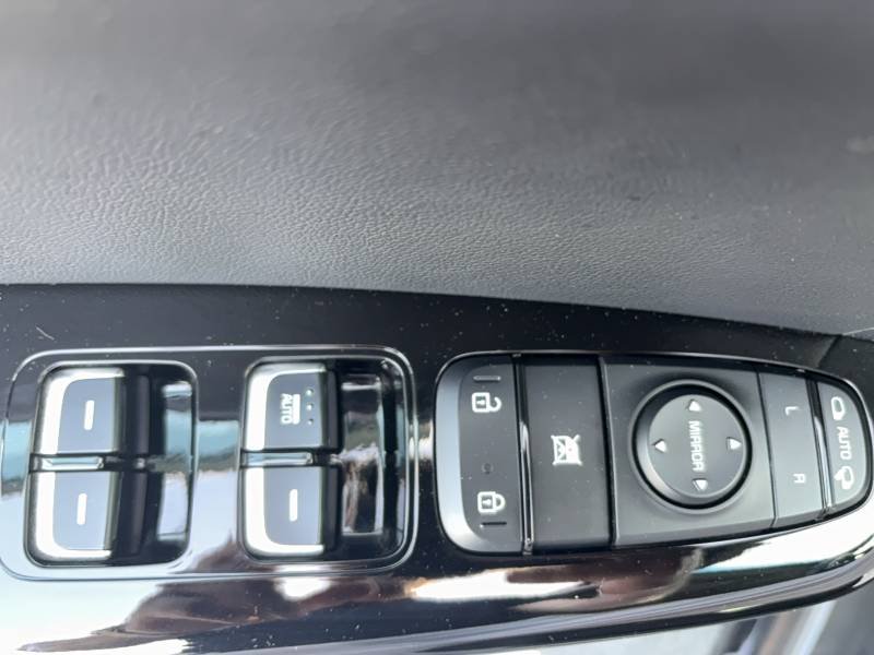 Kia Sportage - Photo 29