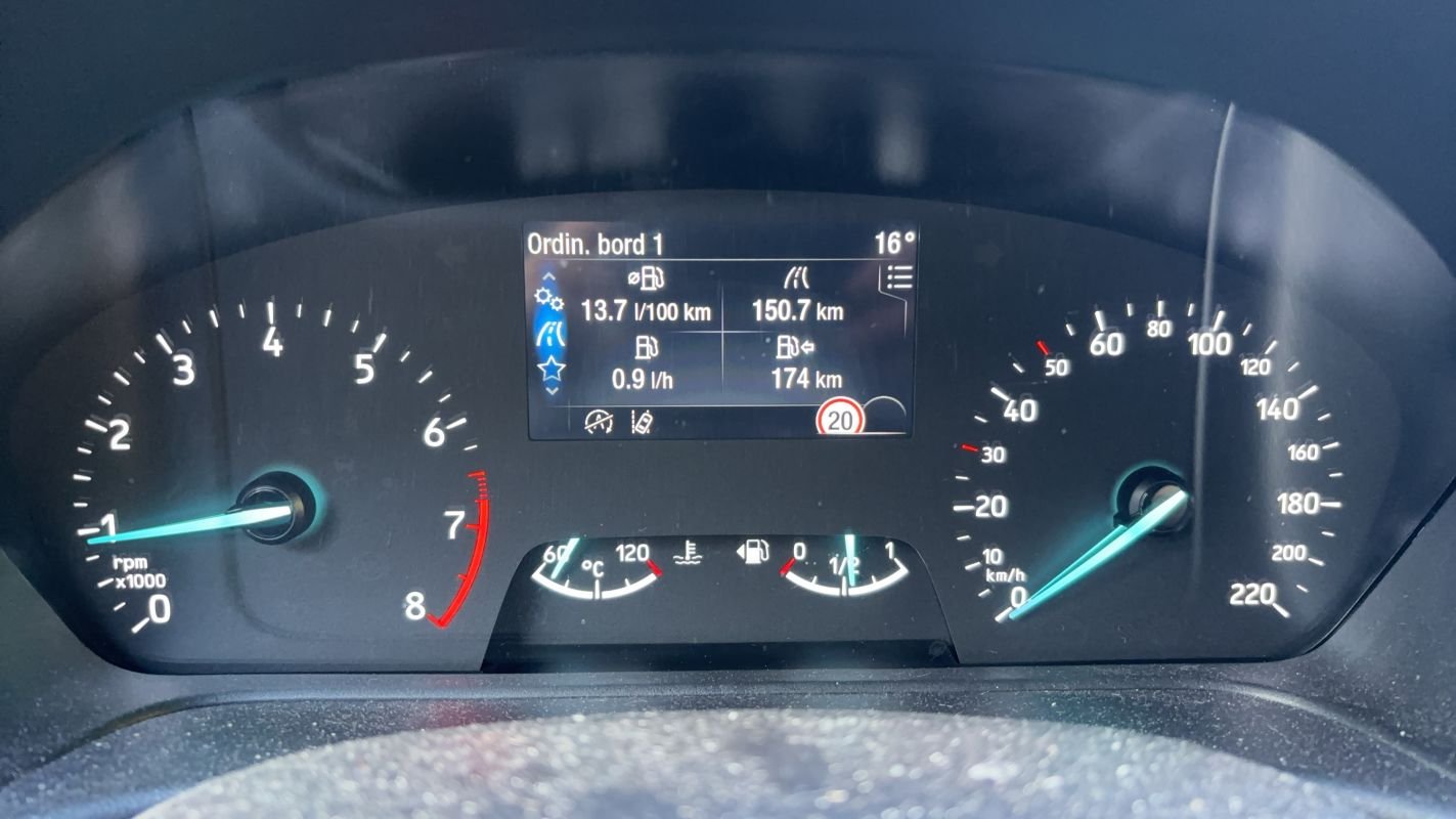 Ford Fiesta - Photo 12