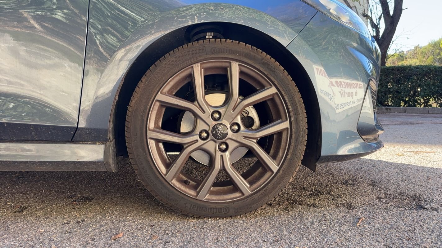 Ford Fiesta - Photo 17