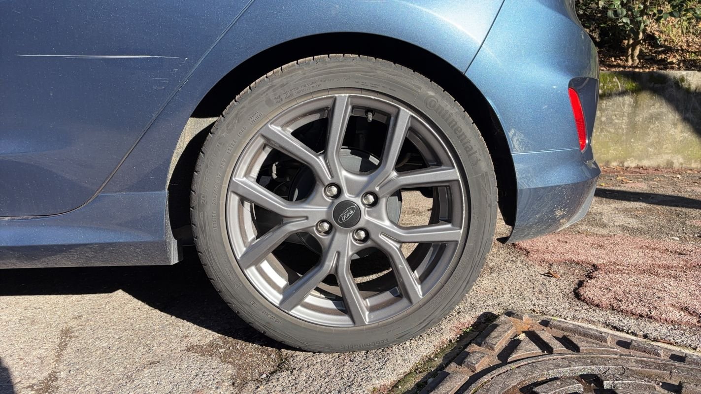 Ford Fiesta - Photo 19