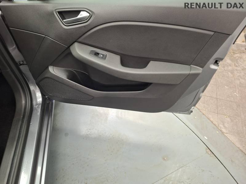 Renault Clio - Photo 16