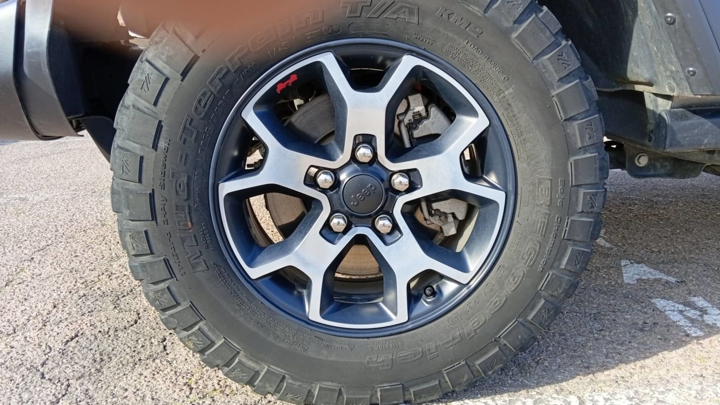 Jeep Wrangler - Photo 18