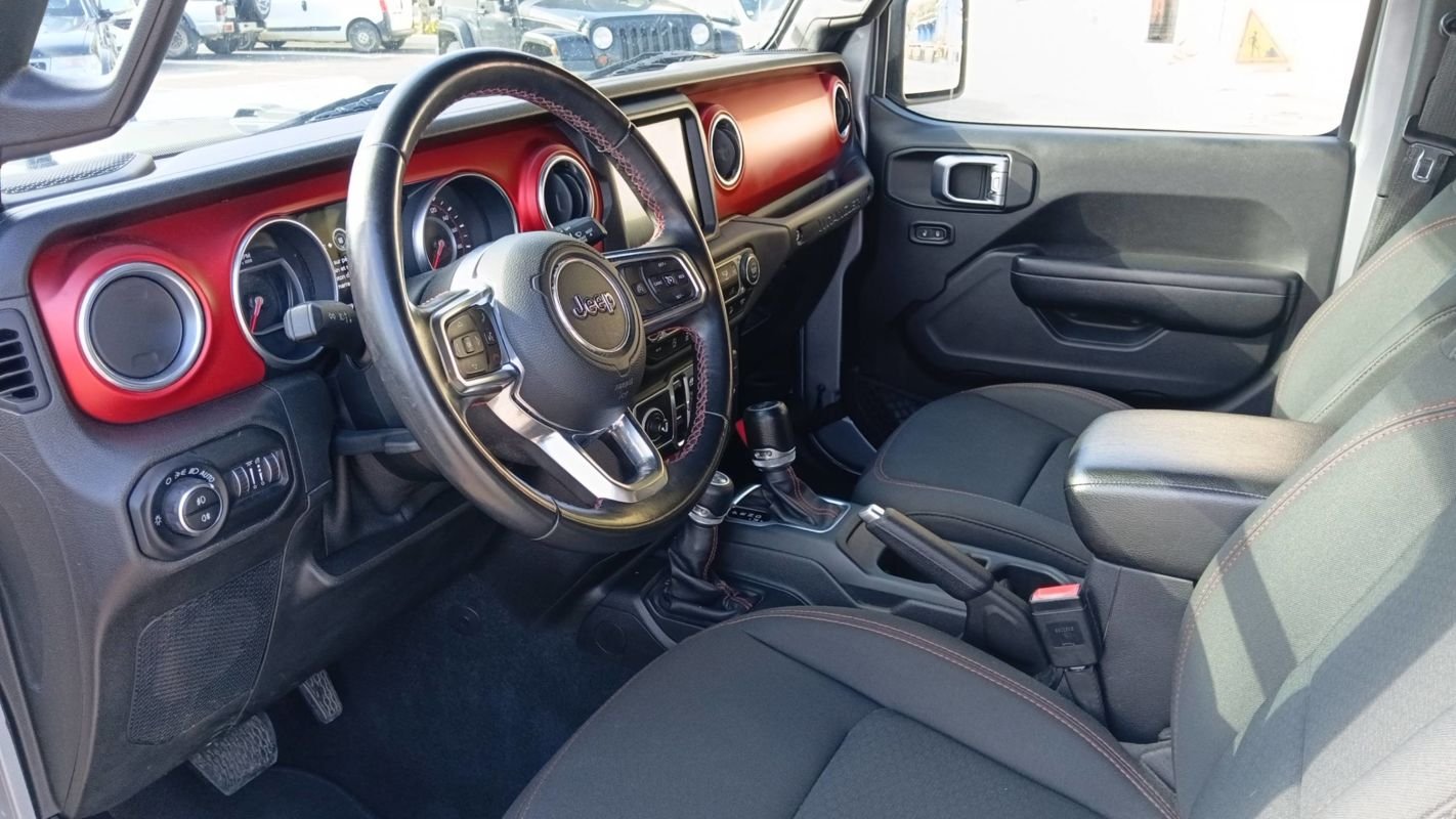 Jeep Wrangler - Photo 8