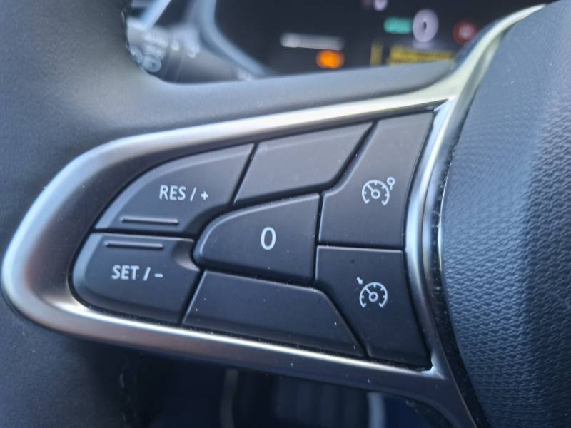 Renault Clio - Photo 24
