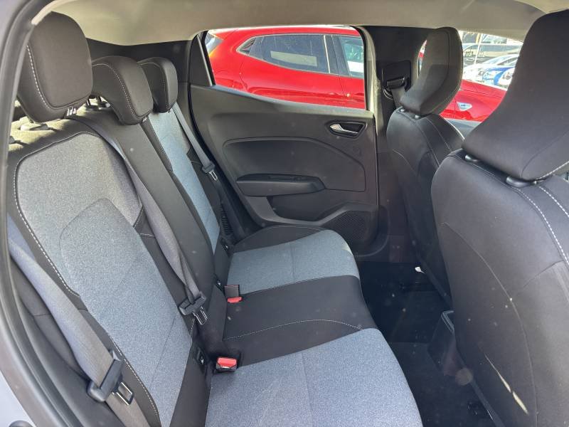 Renault Clio - Photo 16