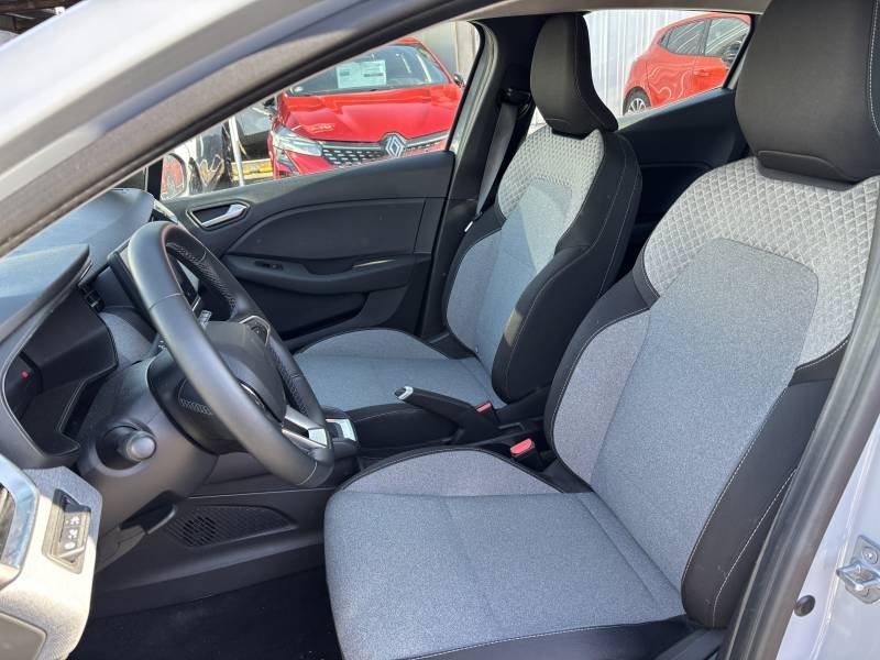 Renault Clio - Photo 26