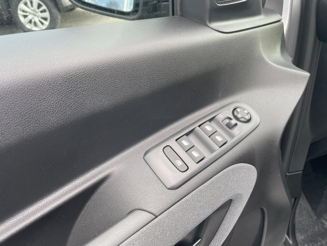 Peugeot Partner - Photo 15