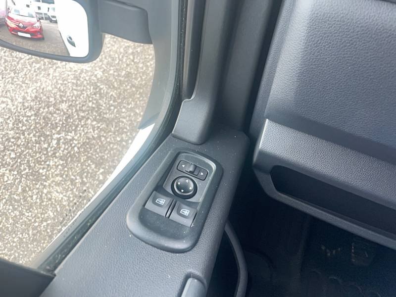 Renault Master - Photo 18