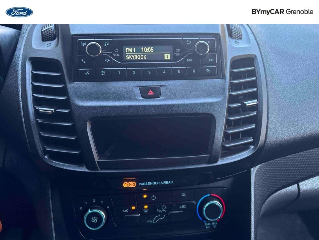 Ford Transit Connect - Photo 21