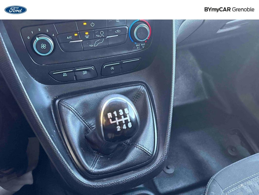 Ford Transit Connect - Photo 22