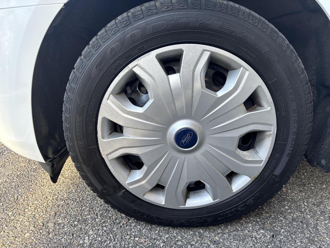 Ford Transit Connect - Photo 28