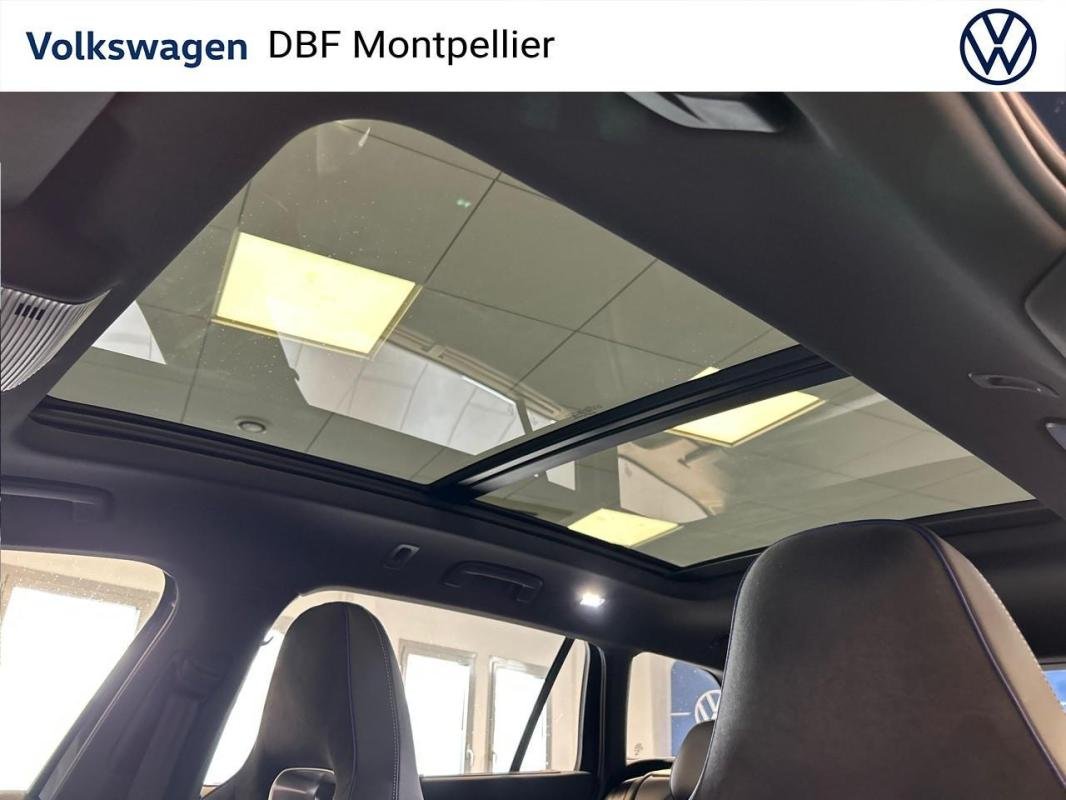 Volkswagen Passat - Photo 28