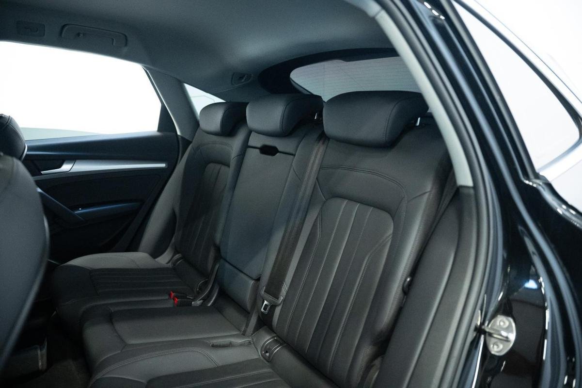Audi Q5 Sportback - Photo 17
