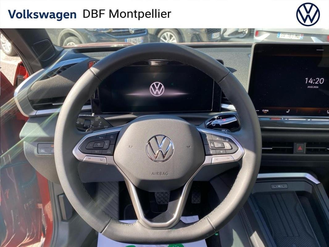 Volkswagen T-Roc - Photo 13