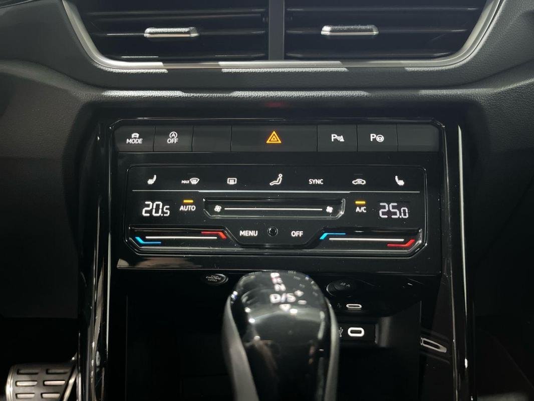 Volkswagen T-Roc - Photo 19