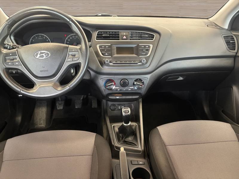 Hyundai i20 - Photo 11