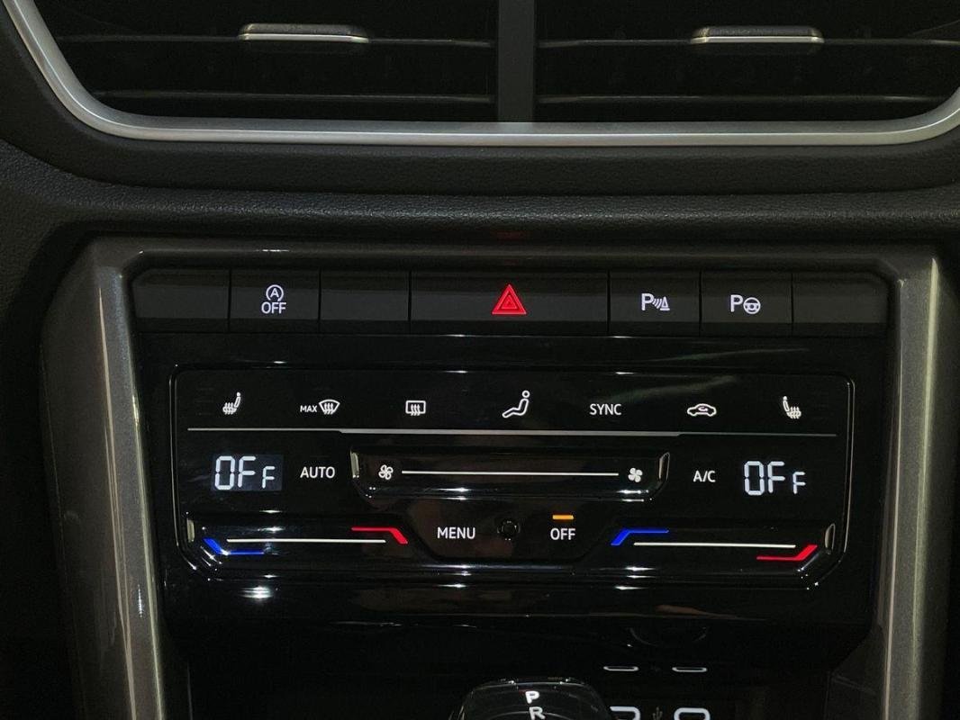 Volkswagen T-Roc - Photo 19