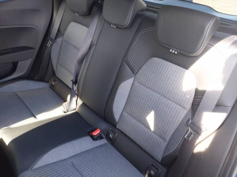Renault Clio - Photo 32