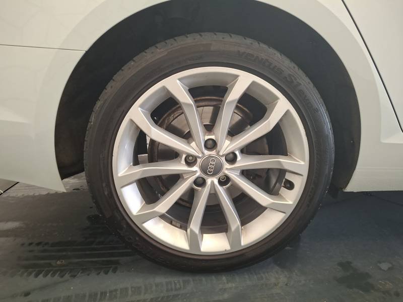 Audi A4 - Photo 11