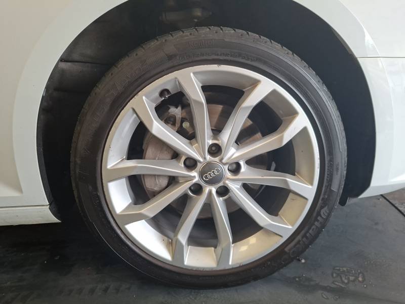 Audi A4 - Photo 12
