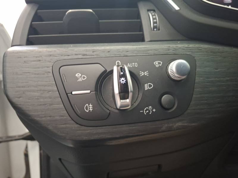 Audi A4 - Photo 25