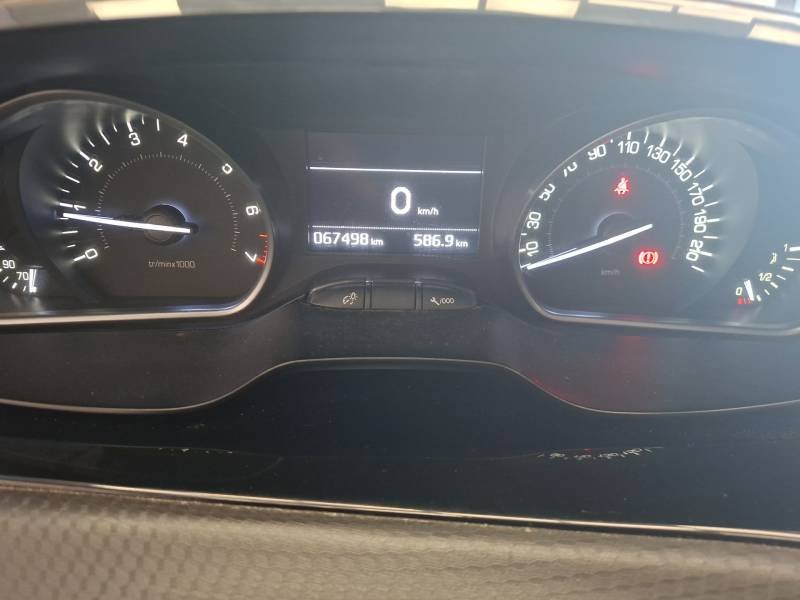 Peugeot 208 - Photo 28
