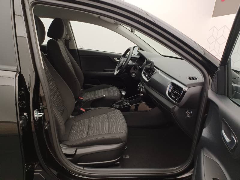 Kia Stonic - Photo 25