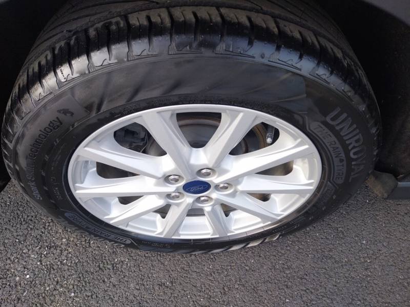 Ford S-Max - Photo 14