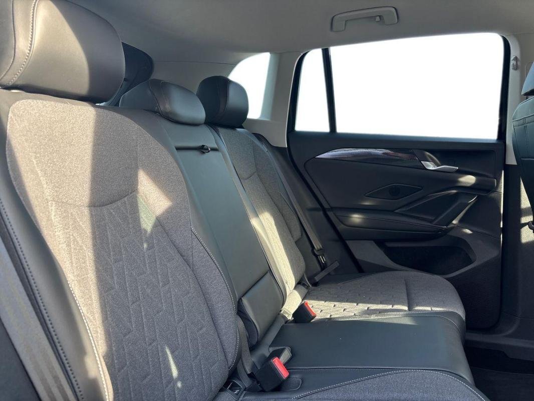 Volkswagen Tiguan - Photo 23